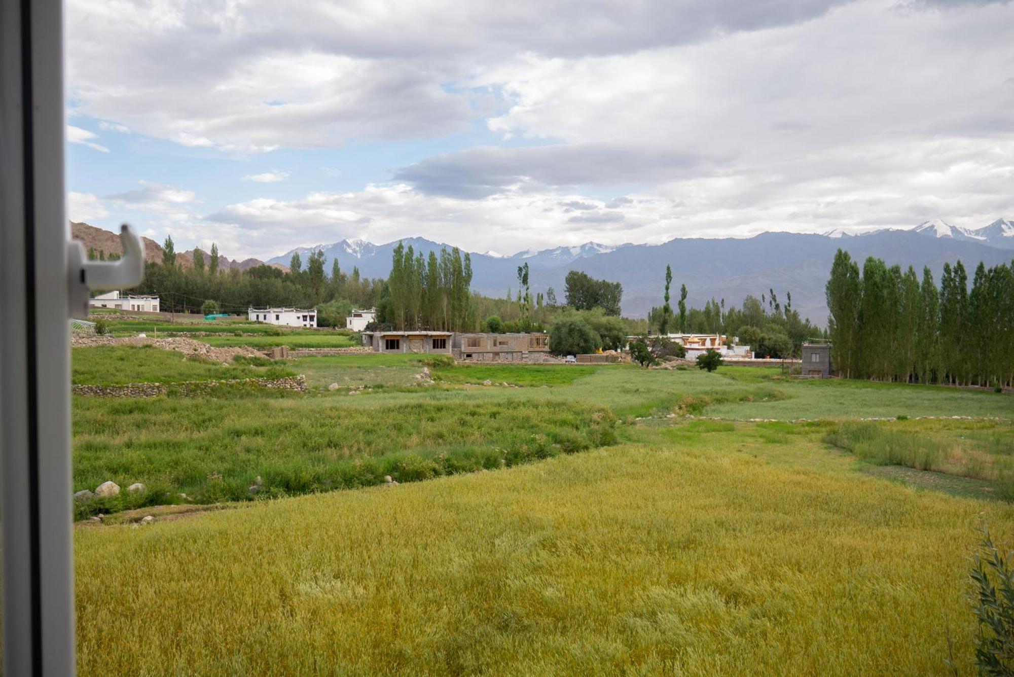Angkasa Ladakh Resort Лех Экстерьер фото